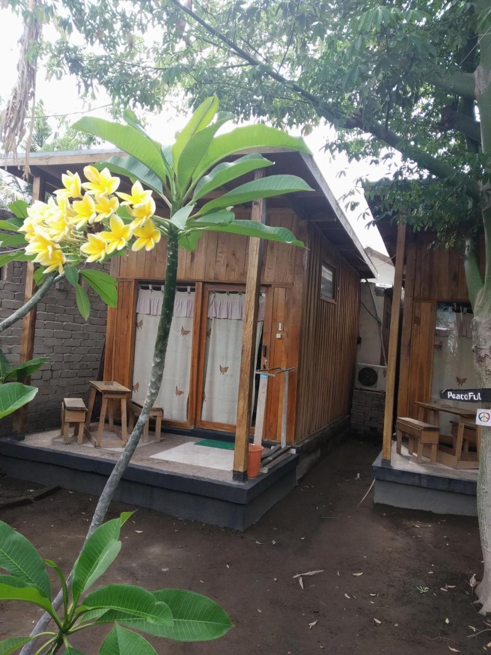 Beach Box Bungalow Gili Trawangan Eksteriør billede