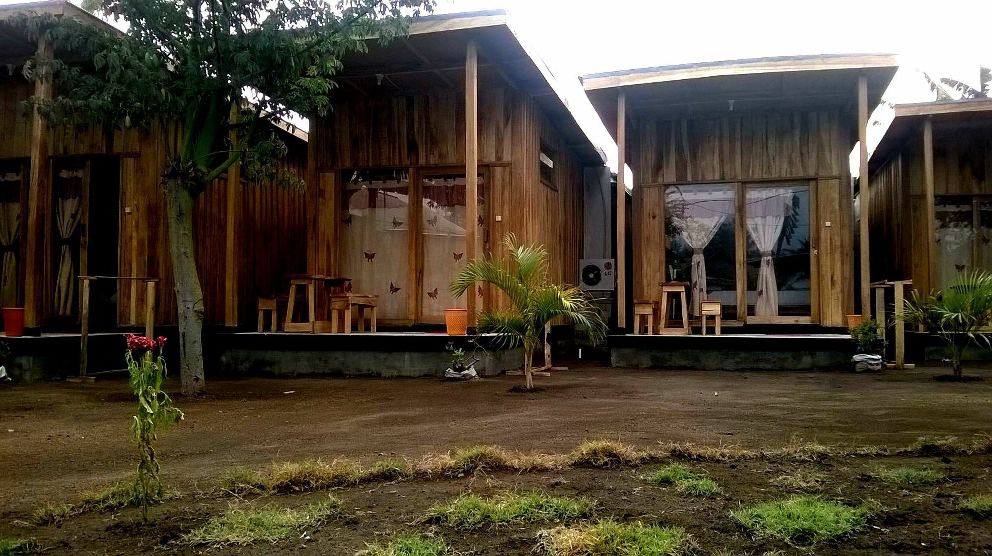 Beach Box Bungalow Gili Trawangan Eksteriør billede